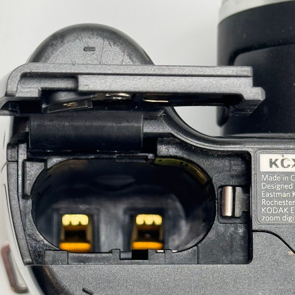 Kodak EasyShare ZD710 Digital Camera 7.1MP 10x Optical Zoom Black Schneider Lens - Picture 10 of 10